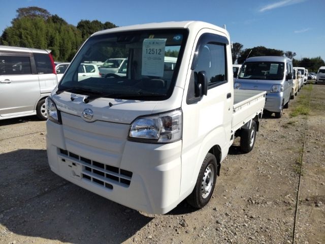 12512 Daihatsu Hijet truck S500P 2018 г. (LUM Tokyo Nyusatsu)